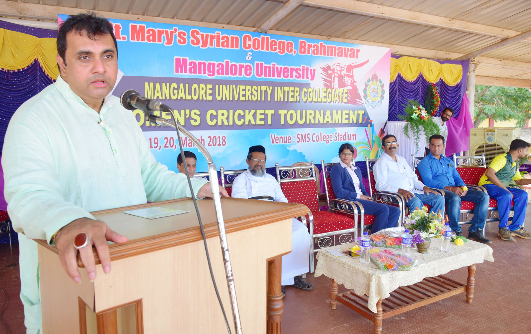 ಮಂಗಳೂರು ವಿವಿ ಮಟ್ಟದ ಮಹಿಳೆಯರ ಕ್ರಿಕೆಟ್ ಪಂದ್ಯಾಟಕ್ಕೆ ಚಾಲನೆ